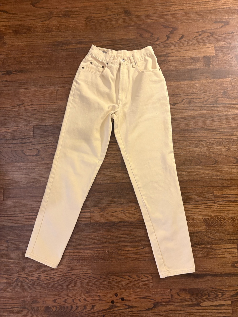 Chamonix Vintage Straught Leg High-Waist Yellow Women’s Jeans 100% Cotton